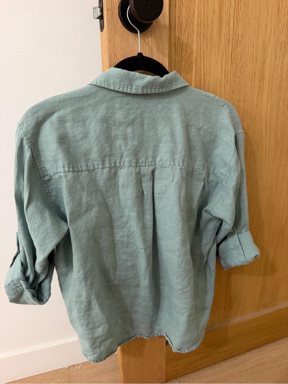*Like New* Aritzia Portofino Linen Top - Picture 3 of 3